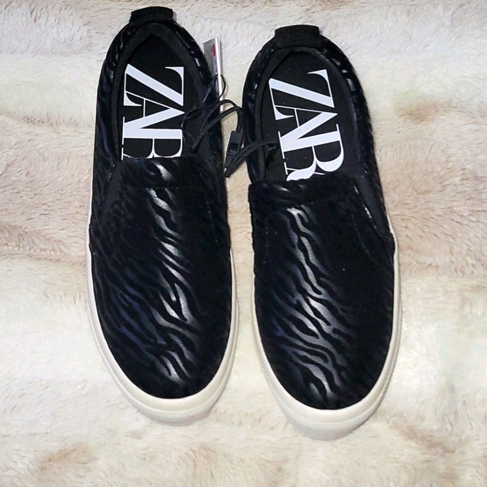 NWT ZARA Trafaluc Slip On Sneaker/Boat Shoes